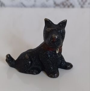 VINTAGE CAST IRON SCOTTISH TERRIER/SCOTTIE DOG FIGURINE WITH 1/8" THREADED HOLE